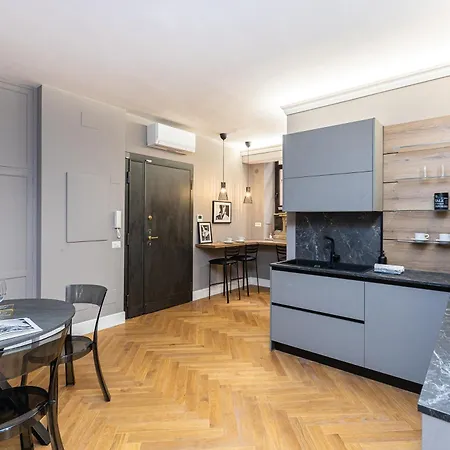 Amazing 3-bedrooms Pantheon روما