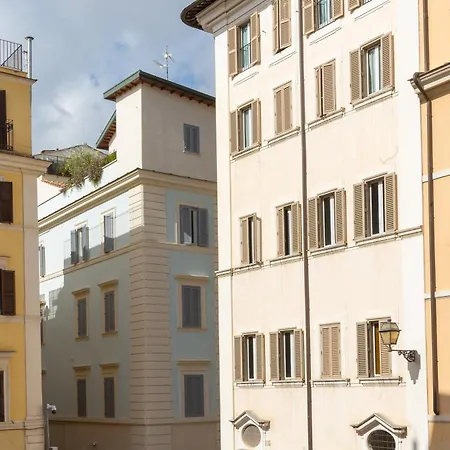Amazing 3-bedrooms Pantheon Apartment